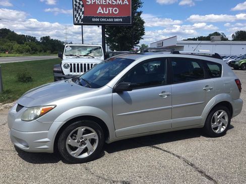 Used 2003 Pontiac Vibe w/ Power Group Value Package FWD image 11