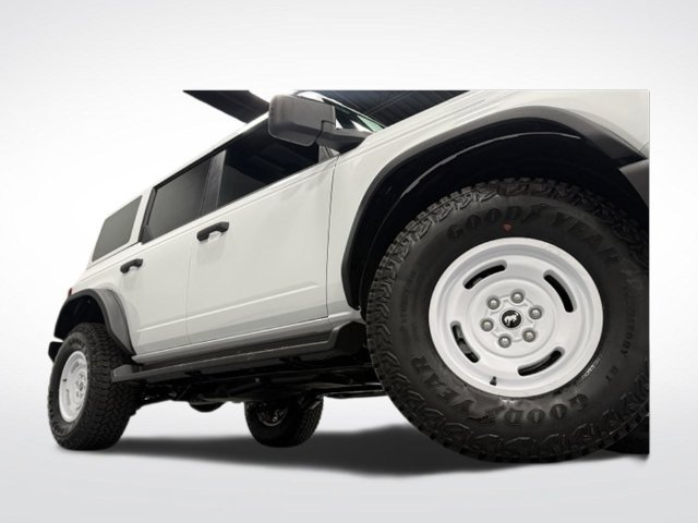 New 2026 Ford Bronco Heritage Edition AWD/4WD image 2