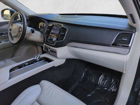 Certified 2023 Volvo XC90 T8 Ultimate w/ Protection Package image 23