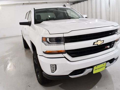 Used 2018 Chevrolet Silverado 1500 LT w/ All Star Edition AWD/4WD image 4