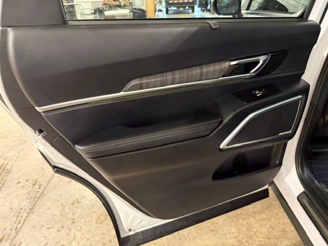 Used 2025 Kia Telluride SX AWD/4WD image 34