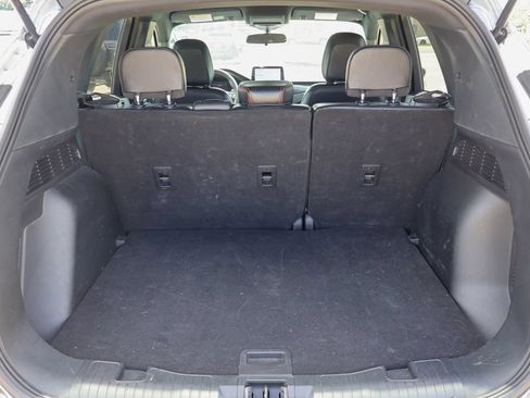 Used 2025 Ford Escape ST-Line FWD image 25