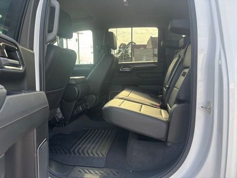 Used 2024 Chevrolet Silverado 2500 LTZ image 12