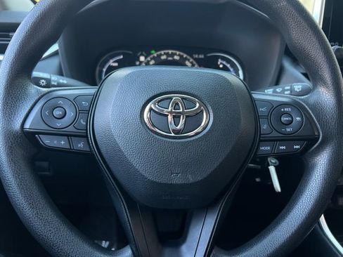 Used 2023 Toyota RAV4 LE image 20