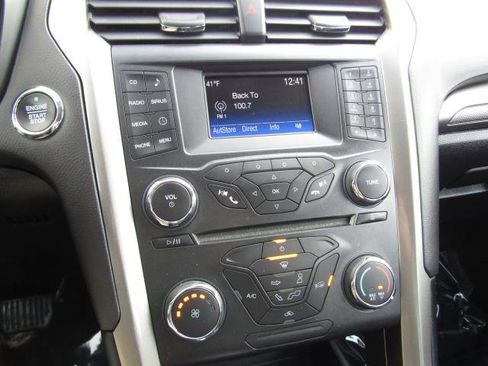 Certified 2018 Ford Fusion SE image 20