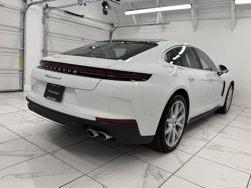 New 2026 Porsche Panamera 4 image 12