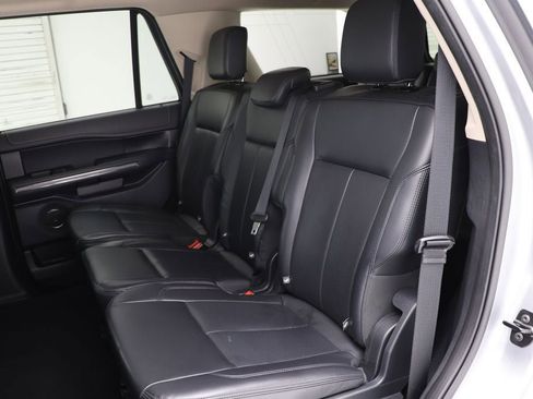 Used 2024 Ford Expedition XLT image 11