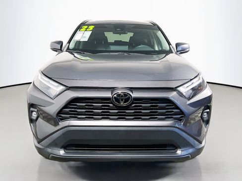 Used 2023 Toyota RAV4 XLE Premium image 11