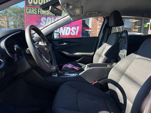 Used 2020 Chevrolet Malibu LS image 16