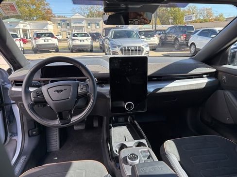 Used 2023 Ford Mustang Mach-E GT image 28