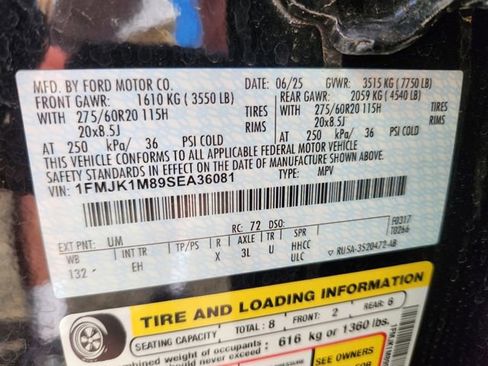 Certified 2025 Ford Expedition Max Platinum image 29