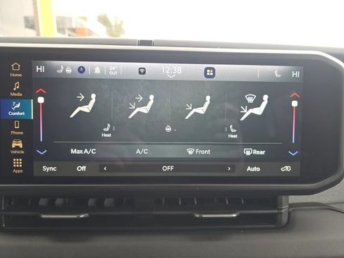 Used 2025 Jeep Wrangler Unlimited Sahara AWD/4WD image 21