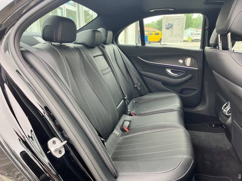 Used 2023 Mercedes-Benz E 350 4MATIC Sedan image 17