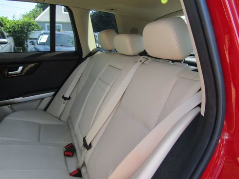 Used 2014 Mercedes-Benz GLK 250 BlueTEC 4MATIC image 14