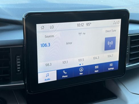Used 2022 Ford Explorer XLT w/ Equipment Group 202A RWD image 20