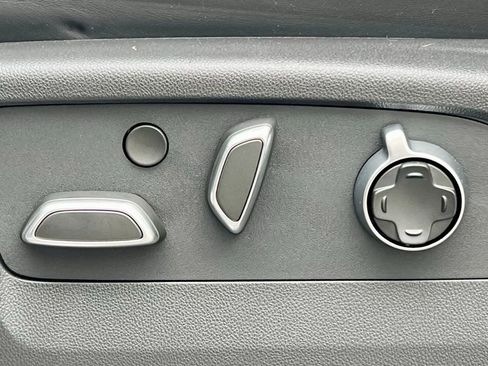 Used 2024 GMC Sierra 1500 Denali Ultimate image 34