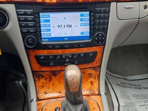 Used 2006 Mercedes-Benz E 350 4MATIC Wagon image 18