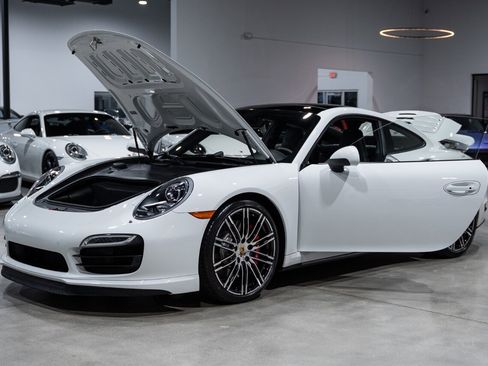 Used 2015 Porsche 911 Turbo w/ Sport Chrono Package AWD/4WD image 32
