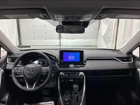 Used 2025 Toyota RAV4 XLE w/ Convenience Package image 42