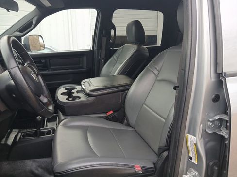 Used 2022 RAM 3500 Tradesman w/ Chrome Appearance Group image 28