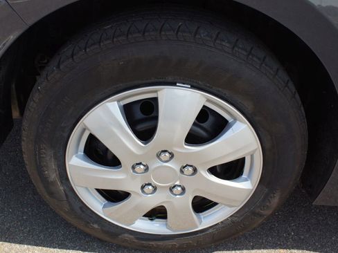 Used 2025 Toyota Corolla SE FWD image 25