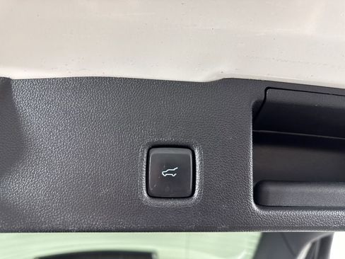 Used 2022 Ford Escape SEL w/ Technology Package image 33