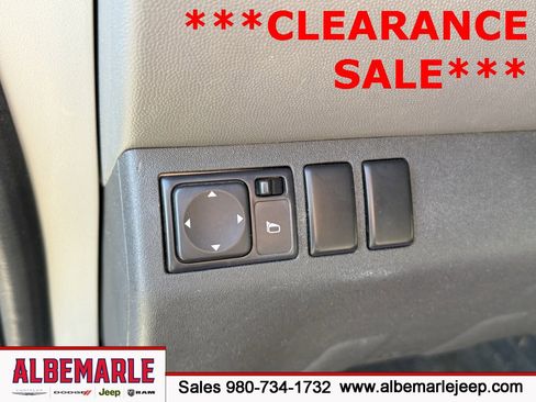 Used 2015 Nissan Xterra S image 15