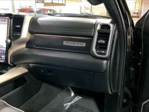 Used 2019 RAM 1500 Laramie w/ Sport Appearance Package image 18