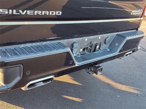 Used 2019 Chevrolet Silverado 1500 High Country w/ Technology Package image 39