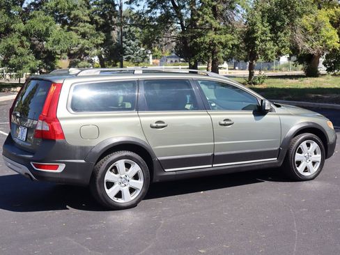 Used 2009 Volvo XC70 T6 image 4