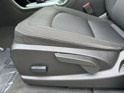 Used 2022 Chevrolet Colorado LT w/ Safety Package image 14