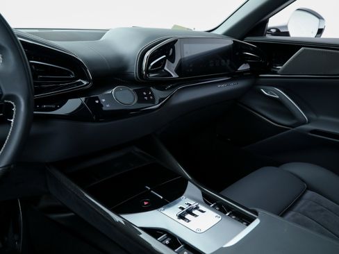 Certified 2024 Ferrari Purosangue image 38