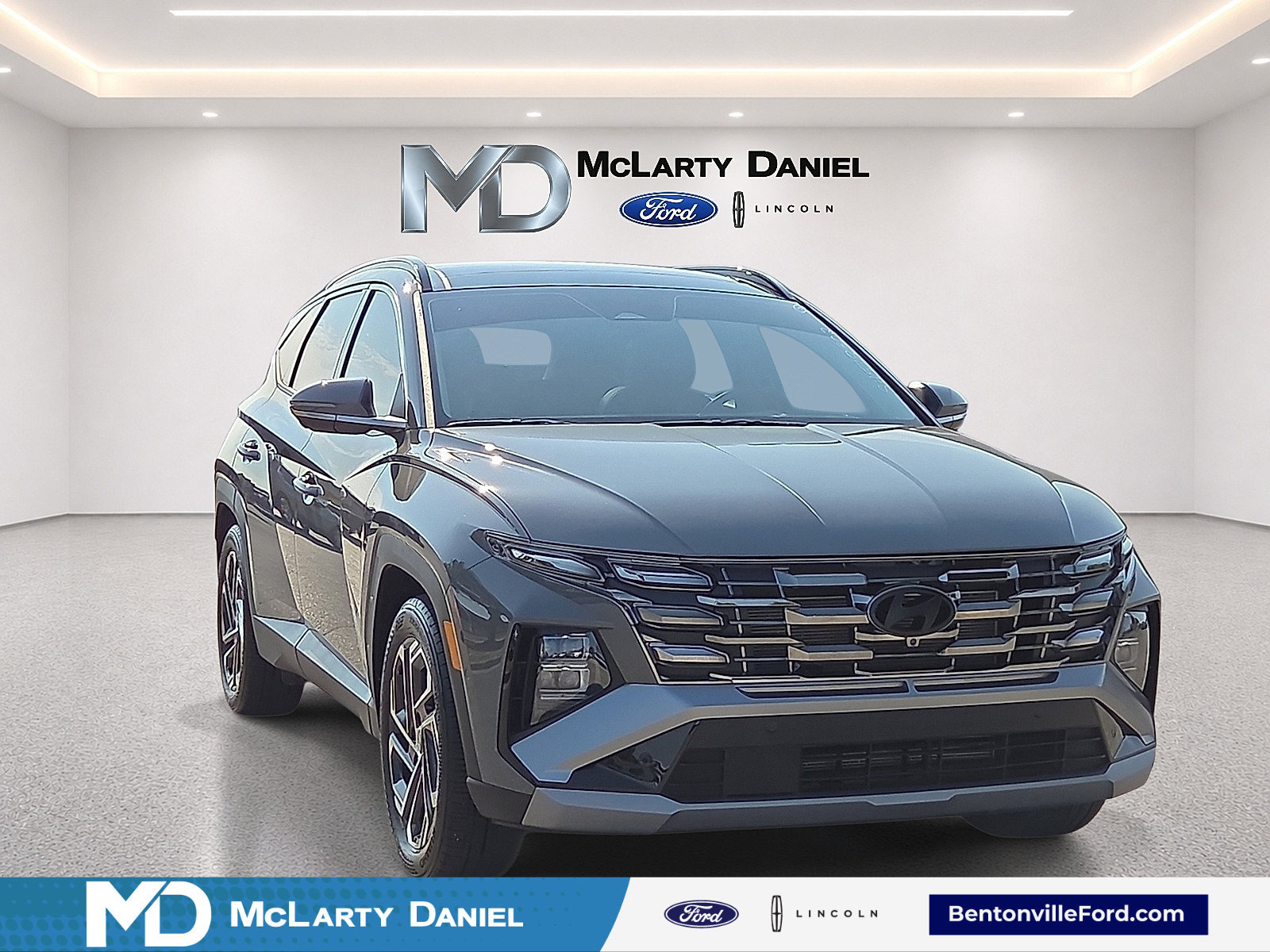 Used 2025 Hyundai Tucson Limited FWD image 1