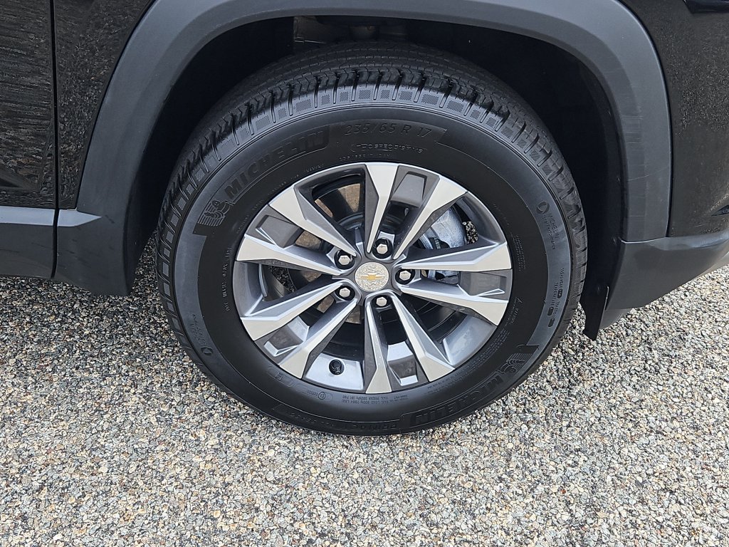 Certified 2025 Chevrolet Equinox LT AWD/4WD image 10