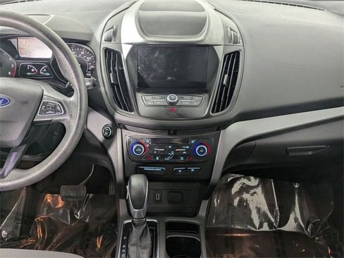 Used 2019 Ford Escape SE image 25
