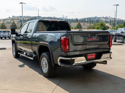 Used 2020 GMC Sierra 2500 SLT w/ X31 Off-Road Package AWD/4WD image 5