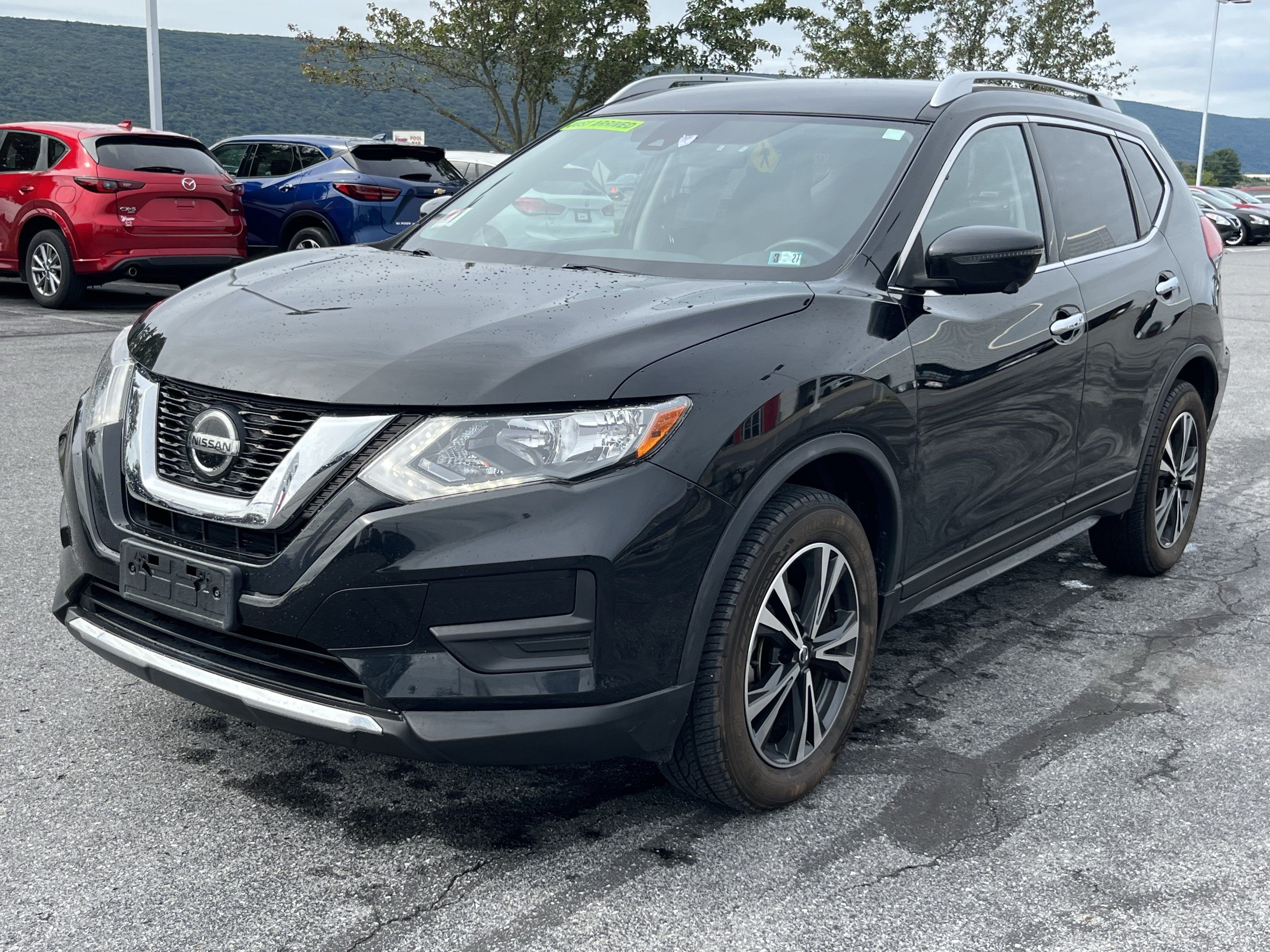 Used 2019 Nissan Rogue SV w/ Premium Package AWD/4WD image 11