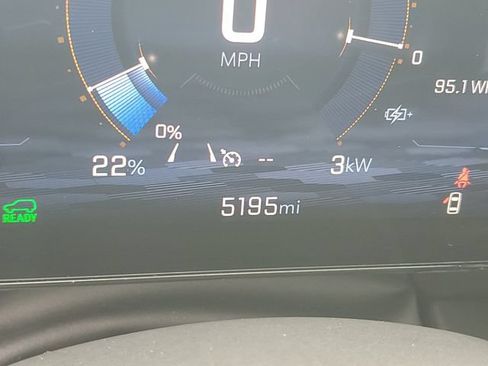 Certified 2024 Chevrolet Blazer EV LT AWD/4WD image 22
