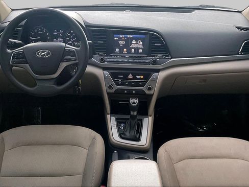Used 2017 Hyundai Elantra SE FWD image 16