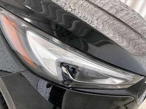 Used 2021 Buick Enclave Essence w/ Sport Touring Edition FWD image 12