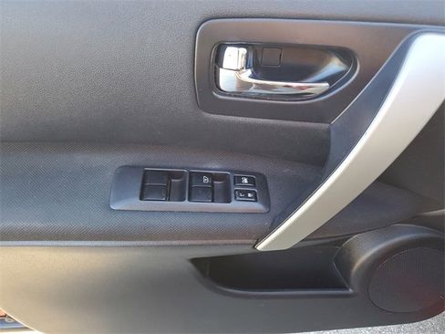 Used 2013 Nissan Rogue S w/ Special Edition Pkg image 19