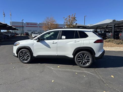 New 2026 Toyota Corolla Cross XLE image 4