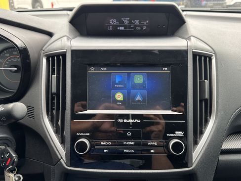 Certified 2021 Subaru Crosstrek 2.0i image 18