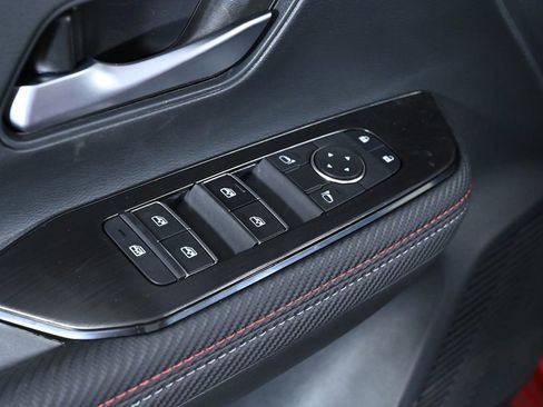 New 2026 Nissan Kicks SR w/ SR Premium Package image 17