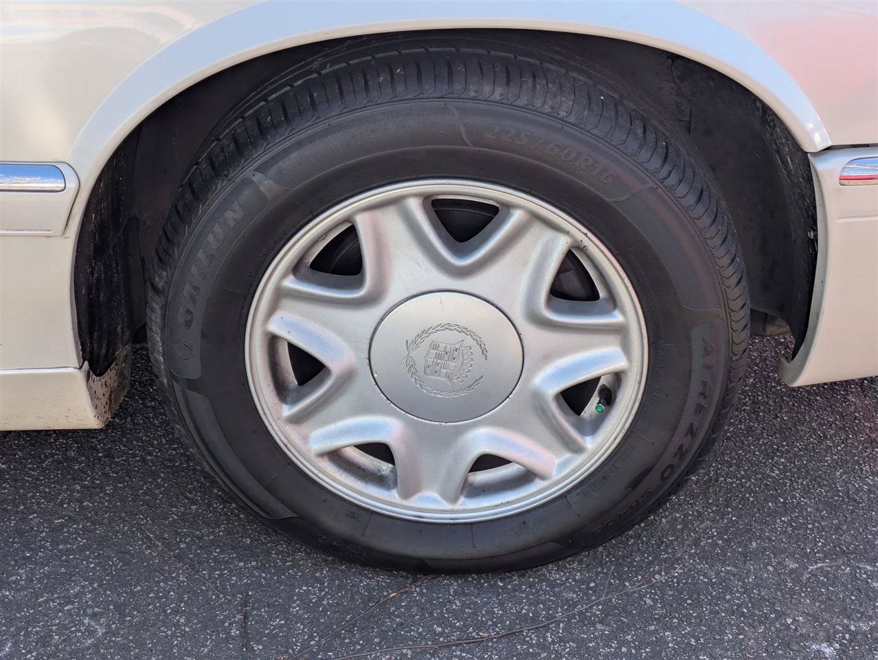Used 1999 Cadillac Eldorado w/ Comfort/Convenience Pkg FWD image 11