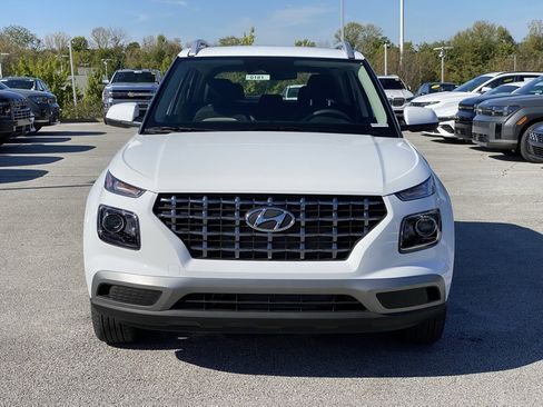 New 2026 Hyundai Venue SEL image 2