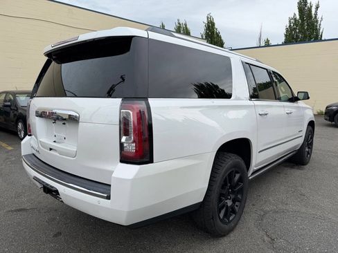 Used 2017 GMC Yukon XL Denali w/ Open Road Package AWD/4WD image 7
