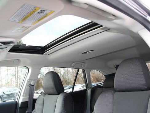 Used 2020 Subaru Outback Premium image 17