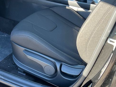 New 2026 Hyundai Elantra Hybrid FWD image 7