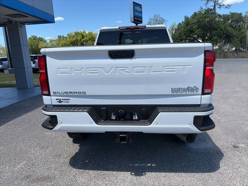 New 2026 Chevrolet Silverado 3500 High Country w/ High Country Premium Package AWD/4WD image 6
